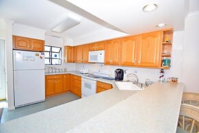 Harbour Island 45g 2 Bedroom Townhouse by RedAwning