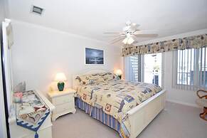 Harbour Island 45g 2 Bedroom Townhouse by RedAwning