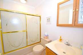 Harbour Island 45g 2 Bedroom Townhouse by RedAwning