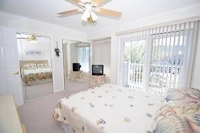 Harbour Island 45g 2 Bedroom Townhouse by RedAwning