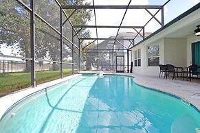 Under The Sea Villa 5 Bedroom Villa by RedAwning