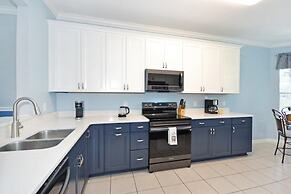 Under The Sea Villa 5 Bedroom Villa by RedAwning