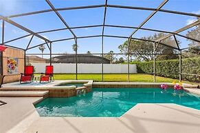 Henley Haven 6 Bedroom Villa by RedAwning