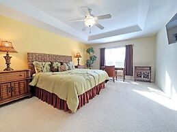 Henley Haven 6 Bedroom Villa by RedAwning