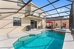 Henley Haven 6 Bedroom Villa by RedAwning