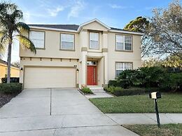 Henley Haven 6 Bedroom Villa by RedAwning