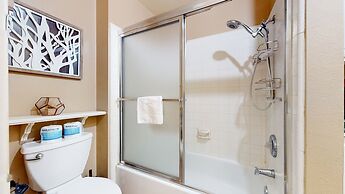 Aspen Creek #227 1 Bedroom Condo by RedAwning