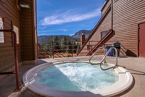 Aspen Creek #227 1 Bedroom Condo by RedAwning