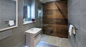 Manchester Townhouses by Charles Hope