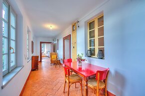 Casa Mirica