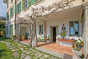 Casa Mirica
