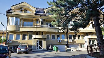 Lovely 3-bed Apartment in Skopje