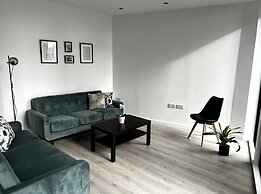 Manhattan Pad by condokeeper