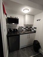 Black Ocean Holiday Apartments