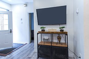 Lovely Condo near Dtown Montreal- 4404