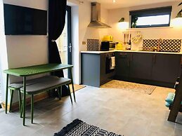 Immaculate 1-bed Studio in Haverfordwest