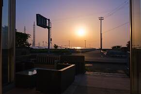 Rush Awaji Guppy - Seaside Holiday Home