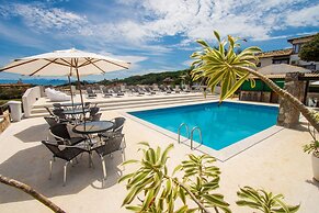 Gammel Dansk by Latitud Hoteles