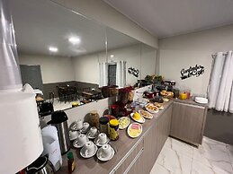 Hotel Paraiso - Fácil acesso as faculdades e FarmShow