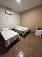 Hotel Paraiso - Fácil acesso as faculdades e FarmShow