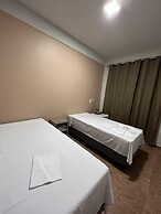 Hotel Paraiso - Fácil acesso as faculdades e FarmShow