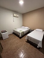 Hotel Paraiso - Fácil acesso as faculdades e FarmShow