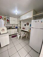 3 quartos a 2 quadras da Praia