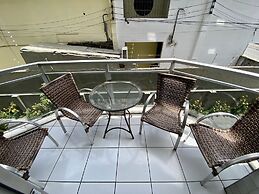 3 quartos a 2 quadras da Praia