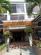 Hotel Toledo FL