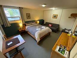 Stewart Mountain Lodge