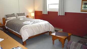 Stewart Mountain Lodge