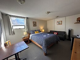 Stewart Mountain Lodge