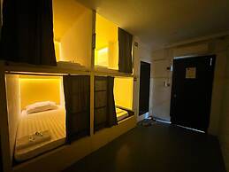 Central Pod Capsule Hostel
