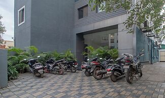 Treebo Tulip Comfort