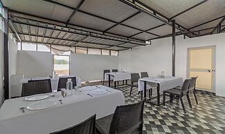 Treebo Tulip Comfort