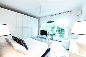 Villa Barkley -luxury Estate With Villa Cottages With a Pool