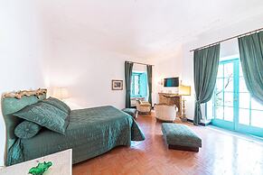 Villa Barkley -luxury Estate With Villa Cottages With a Pool