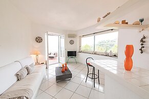 Villa Barkley -luxury Estate With Villa Cottages With a Pool