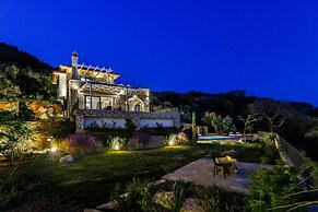 Rodon Luxury Villas Aria
