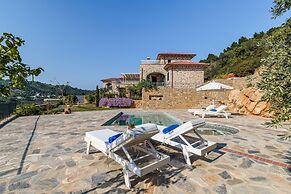 Rodon Luxury Villas Aria