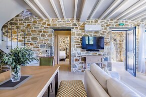 Rodon Luxury Villas Aura