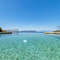 Rodon Luxury Villas Aura