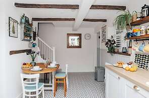 The Poppies - From 150 Per Night
