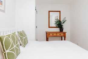 The Poppies - From 150 Per Night