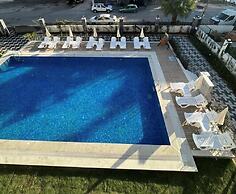 Via Pardi Apart Hotel