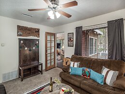 The Elk Meadow Cozy Cabin