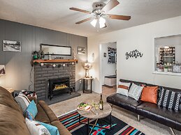 The Elk Meadow Cozy Cabin