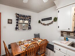 The Elk Meadow Cozy Cabin