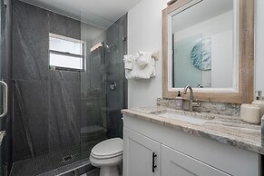 295 Ostego Dr - Gorgeous Bay Front Home 4 Bedroom Home by RedAwning