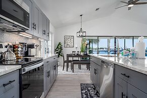 295 Ostego Dr - Gorgeous Bay Front Home 4 Bedroom Home by RedAwning